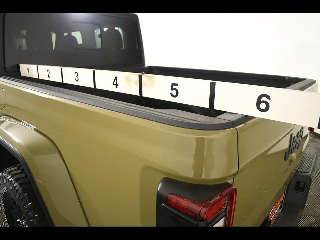 new 2025 Jeep Gladiator car, priced at $45,635
