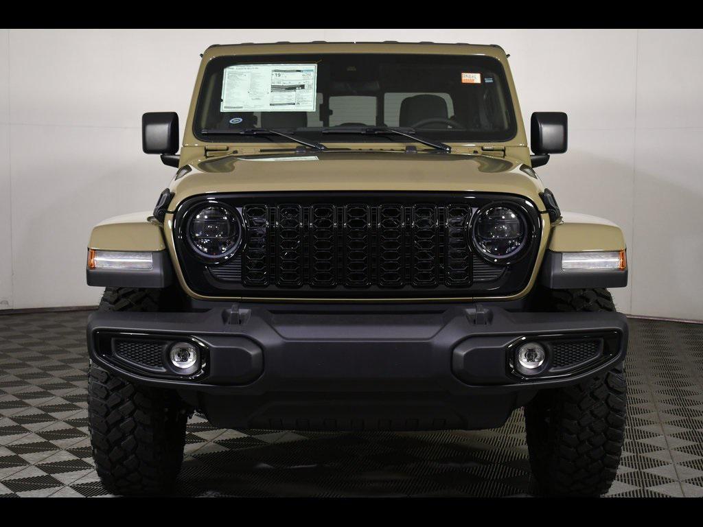 new 2025 Jeep Gladiator car, priced at $45,635