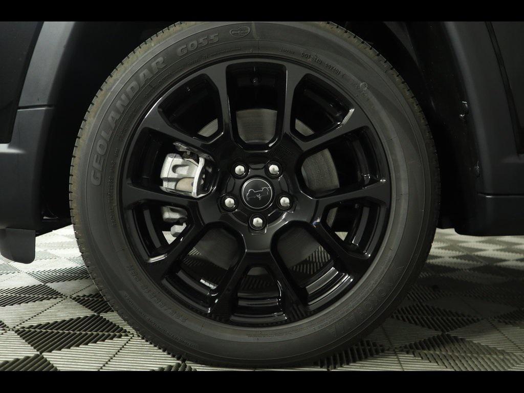 new 2025 Jeep Compass car, priced at $31,386