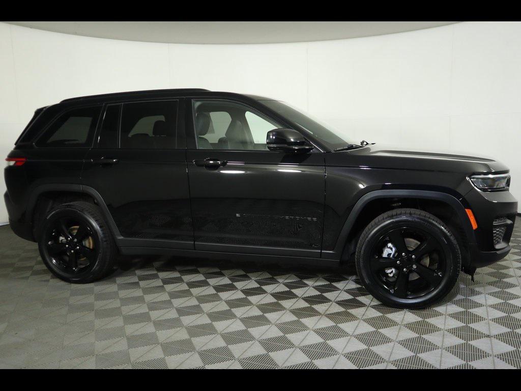 used 2023 Jeep Grand Cherokee car, priced at $31,199
