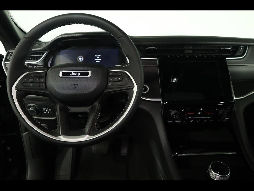 used 2023 Jeep Grand Cherokee car, priced at $31,199