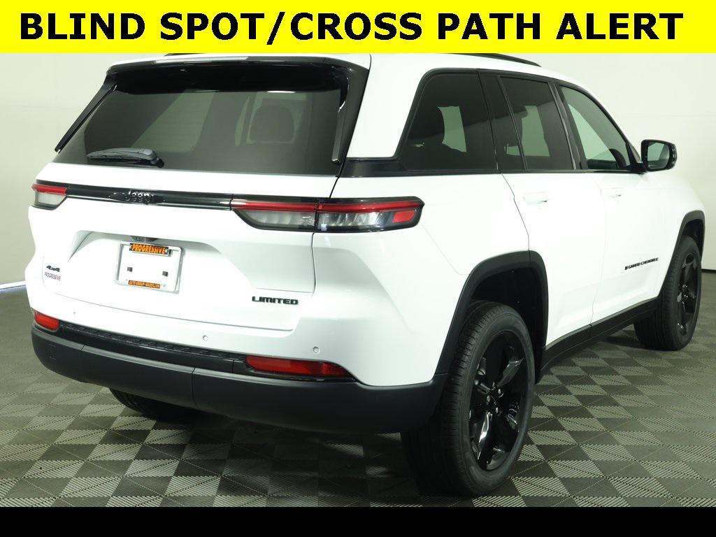 new 2025 Jeep Grand Cherokee car, priced at $44,999
