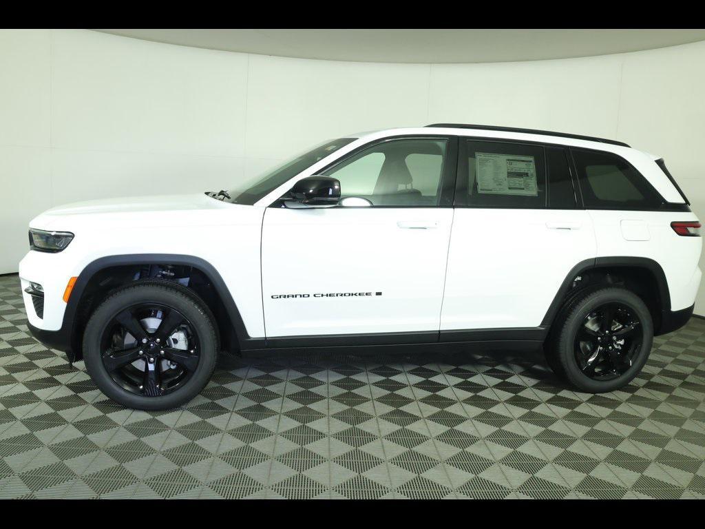 new 2025 Jeep Grand Cherokee car, priced at $44,999
