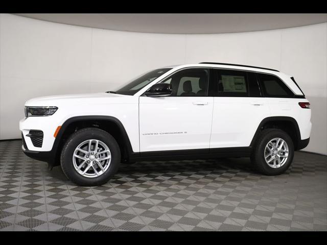 new 2025 Jeep Grand Cherokee car, priced at $40,875