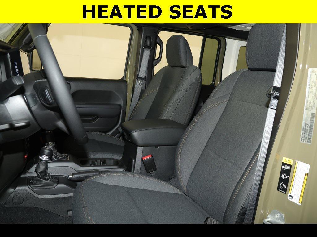 new 2025 Jeep Wrangler car, priced at $45,999