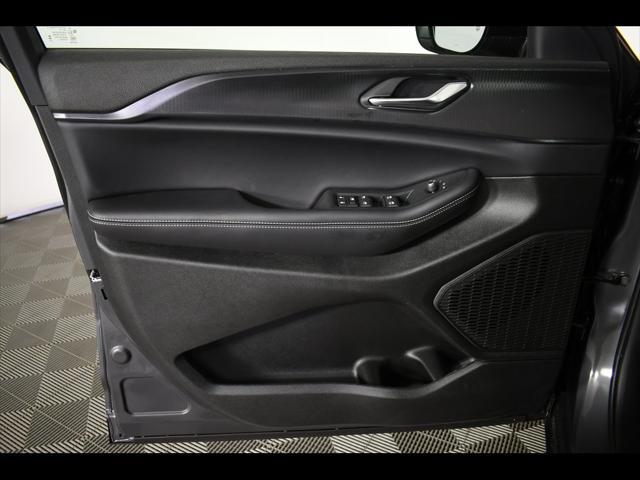 new 2025 Jeep Grand Cherokee car, priced at $48,959