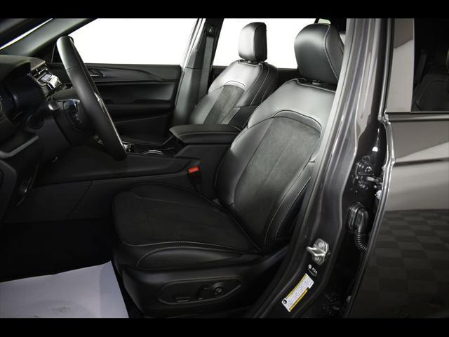 new 2025 Jeep Grand Cherokee L car, priced at $46,261