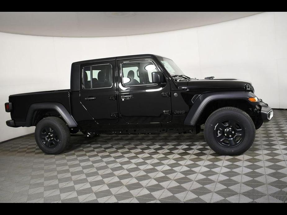 new 2024 Jeep Gladiator car, priced at $37,609