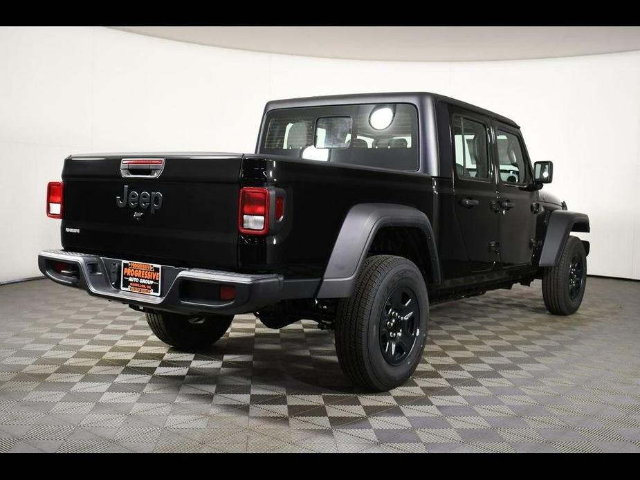 new 2024 Jeep Gladiator car, priced at $37,999