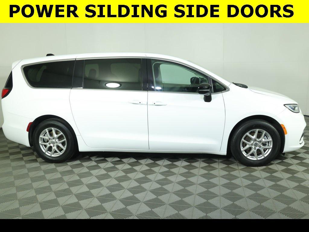 used 2024 Chrysler Pacifica car, priced at $33,897