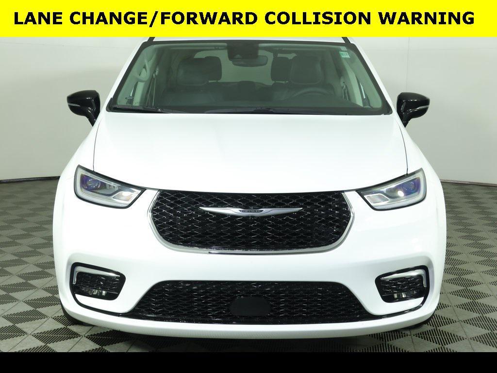 used 2024 Chrysler Pacifica car, priced at $33,897