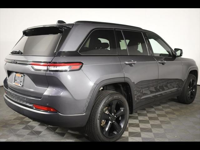 used 2022 Jeep Grand Cherokee car, priced at $37,589