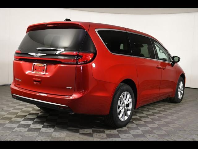 new 2024 Chrysler Pacifica car, priced at $39,990