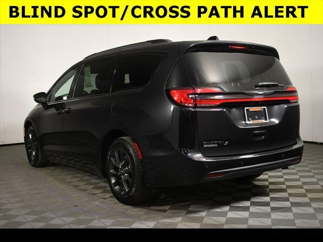 used 2021 Chrysler Pacifica car, priced at $27,999