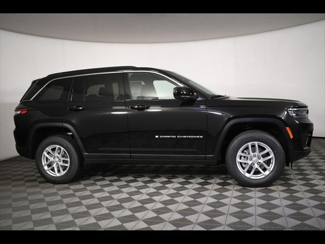 new 2025 Jeep Grand Cherokee car, priced at $42,470