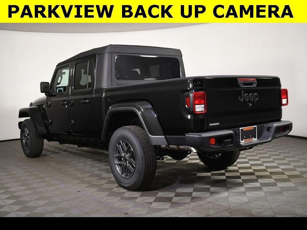 new 2025 Jeep Gladiator car, priced at $36,485