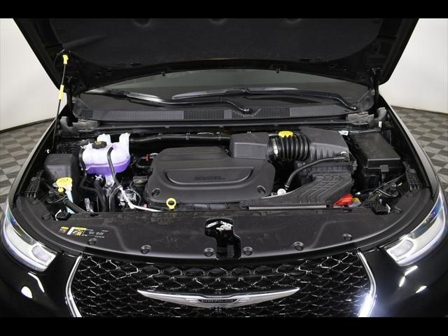 new 2025 Chrysler Pacifica car, priced at $40,145