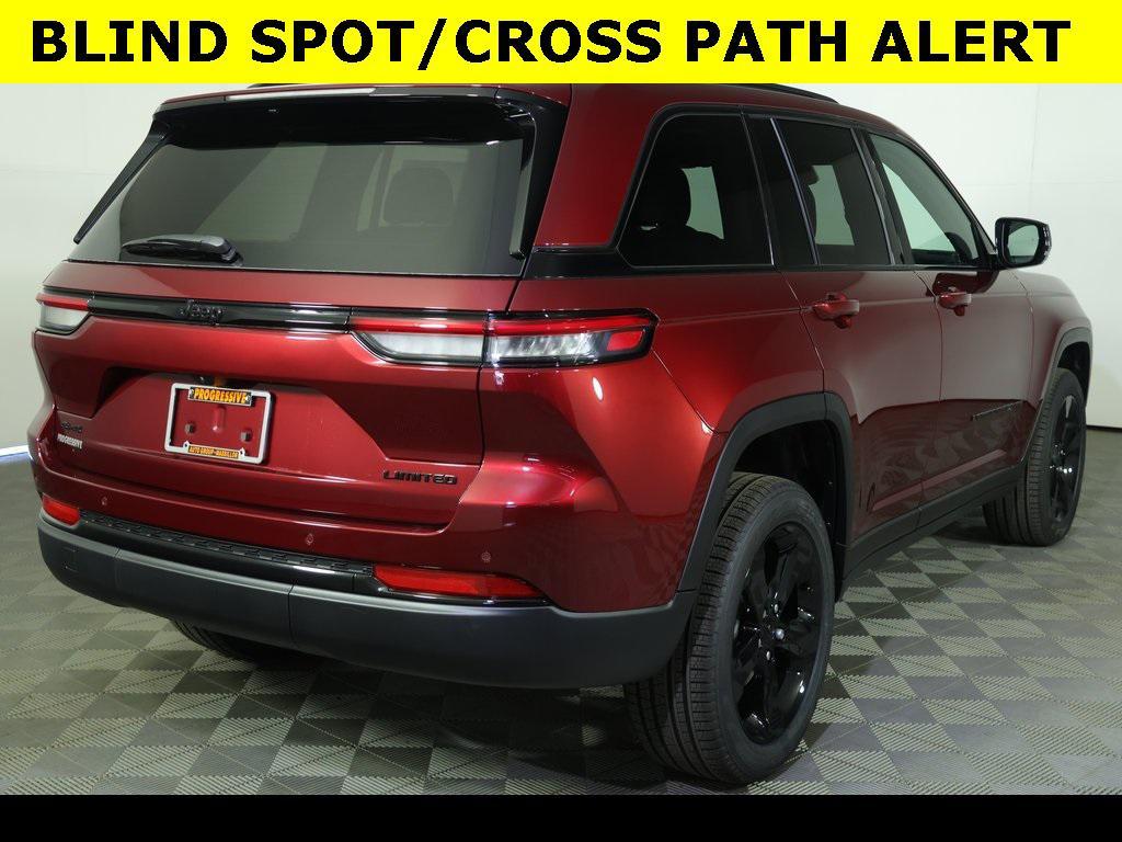 new 2025 Jeep Grand Cherokee car, priced at $40,235