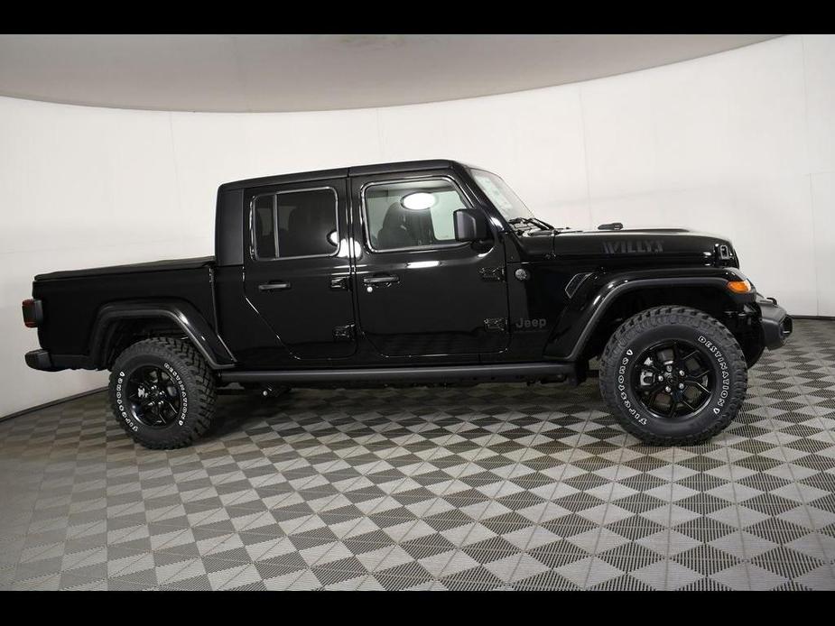 new 2024 Jeep Gladiator car, priced at $53,685