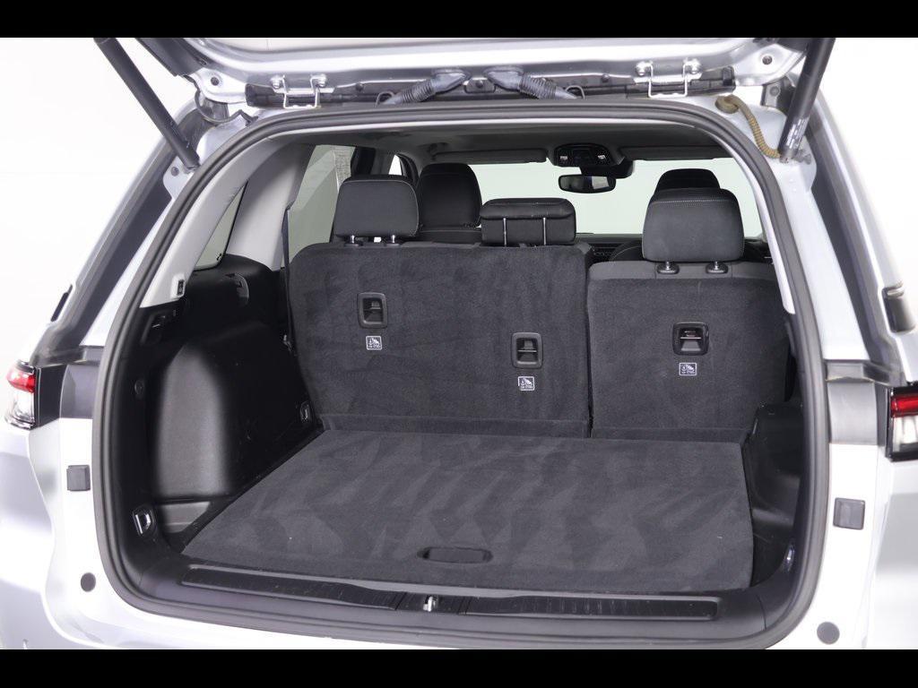 used 2023 Jeep Grand Cherokee car, priced at $32,735
