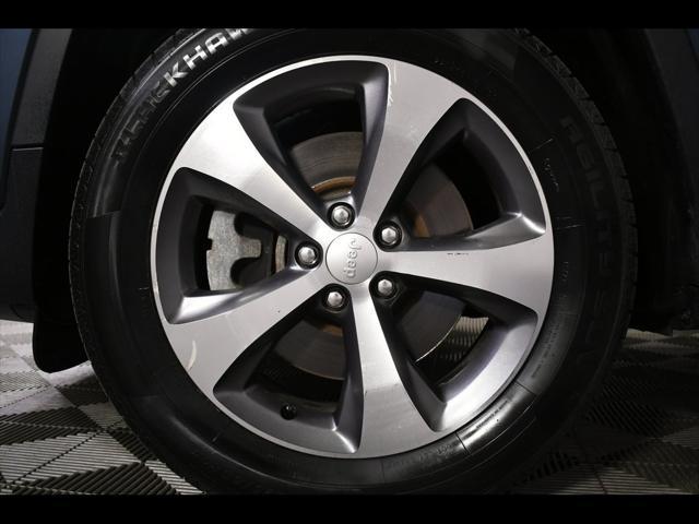 used 2021 Jeep Cherokee car, priced at $25,270