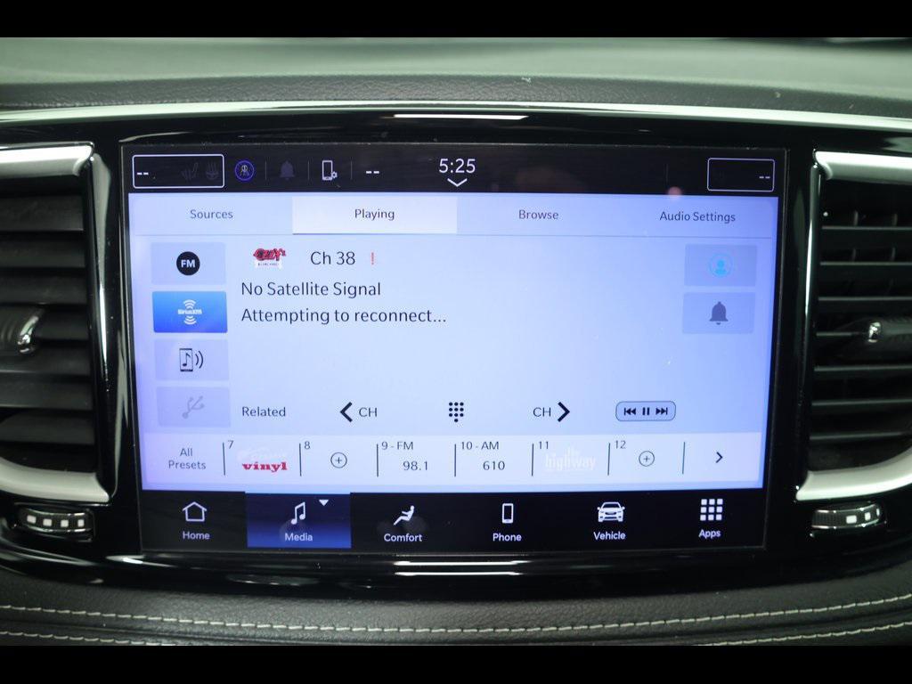 used 2022 Chrysler Pacifica car, priced at $30,923