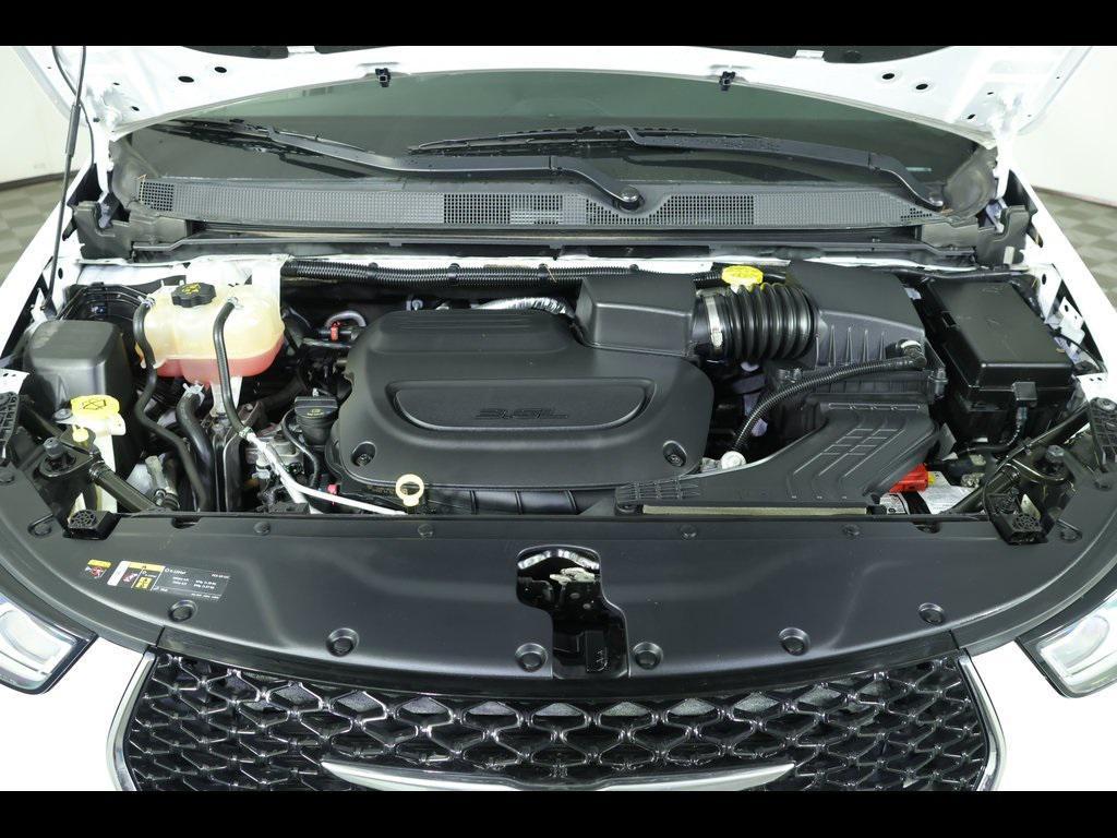 used 2022 Chrysler Pacifica car, priced at $30,923