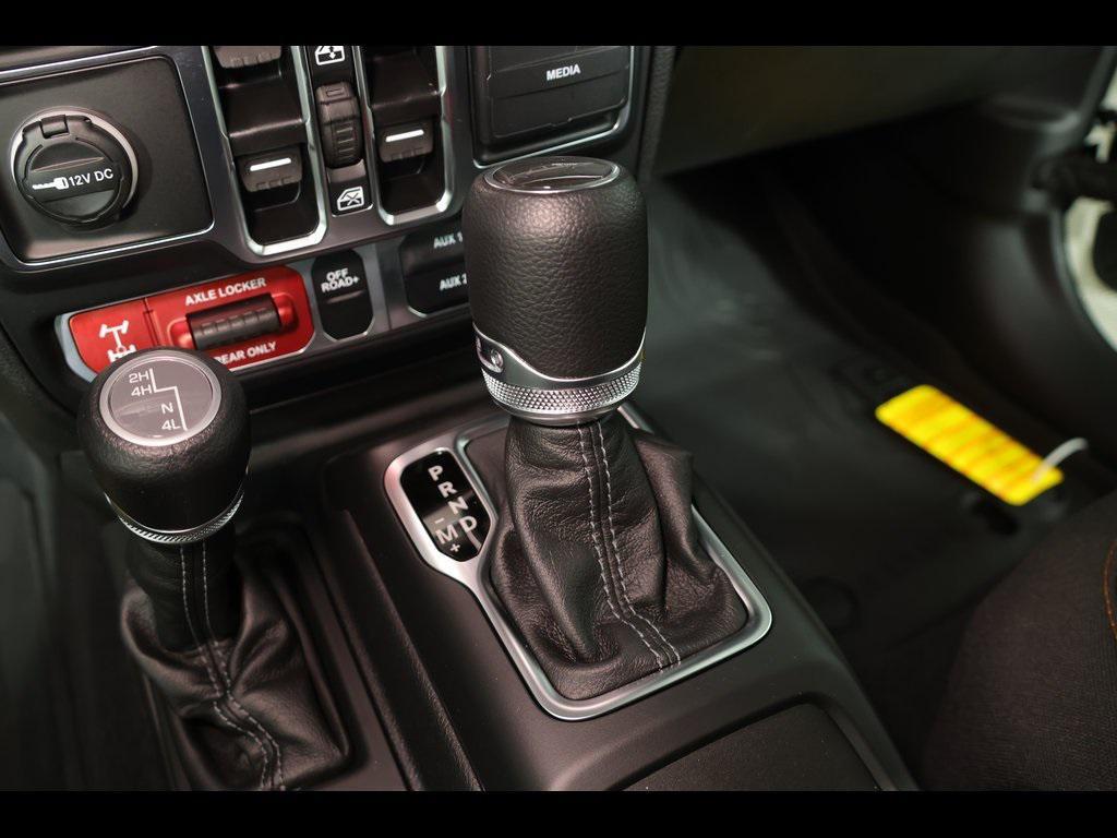 new 2025 Jeep Gladiator car, priced at $46,399