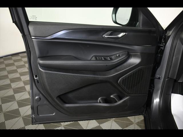 new 2025 Jeep Grand Cherokee car, priced at $38,767