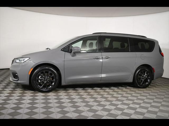 used 2021 Chrysler Pacifica car, priced at $25,735