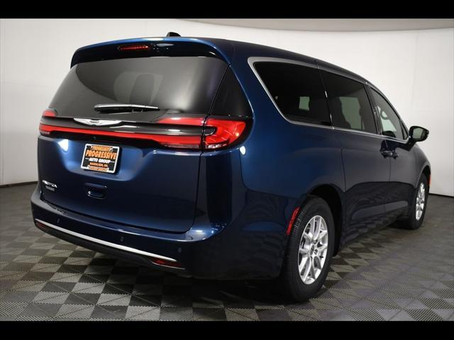 new 2025 Chrysler Pacifica car, priced at $40,999