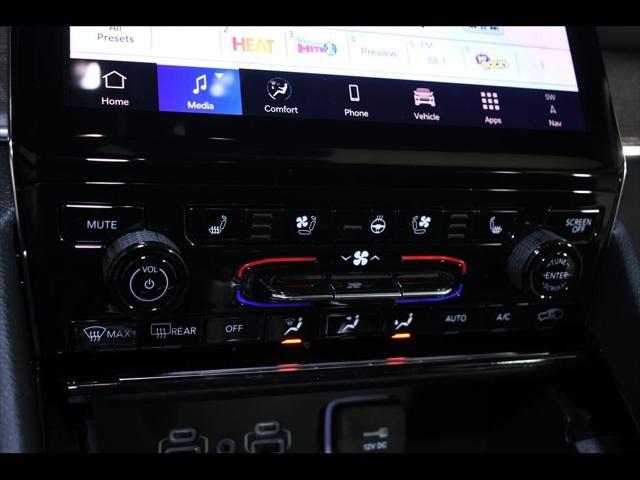 new 2025 Jeep Grand Cherokee car, priced at $52,684