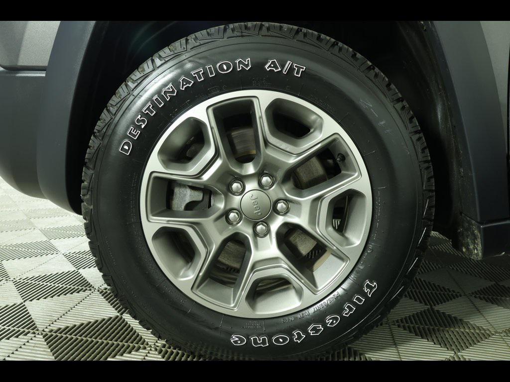 used 2022 Jeep Cherokee car, priced at $23,824