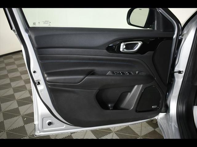 new 2025 Jeep Compass car, priced at $35,275