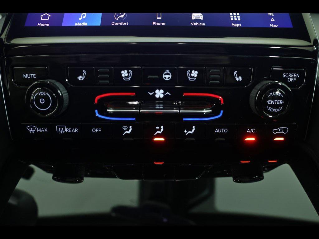 new 2025 Jeep Grand Cherokee L car, priced at $53,548