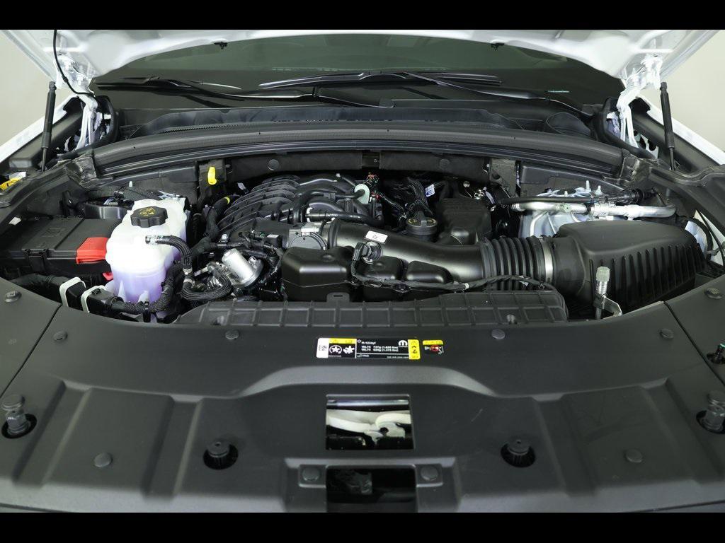 new 2025 Jeep Grand Cherokee car, priced at $30,999