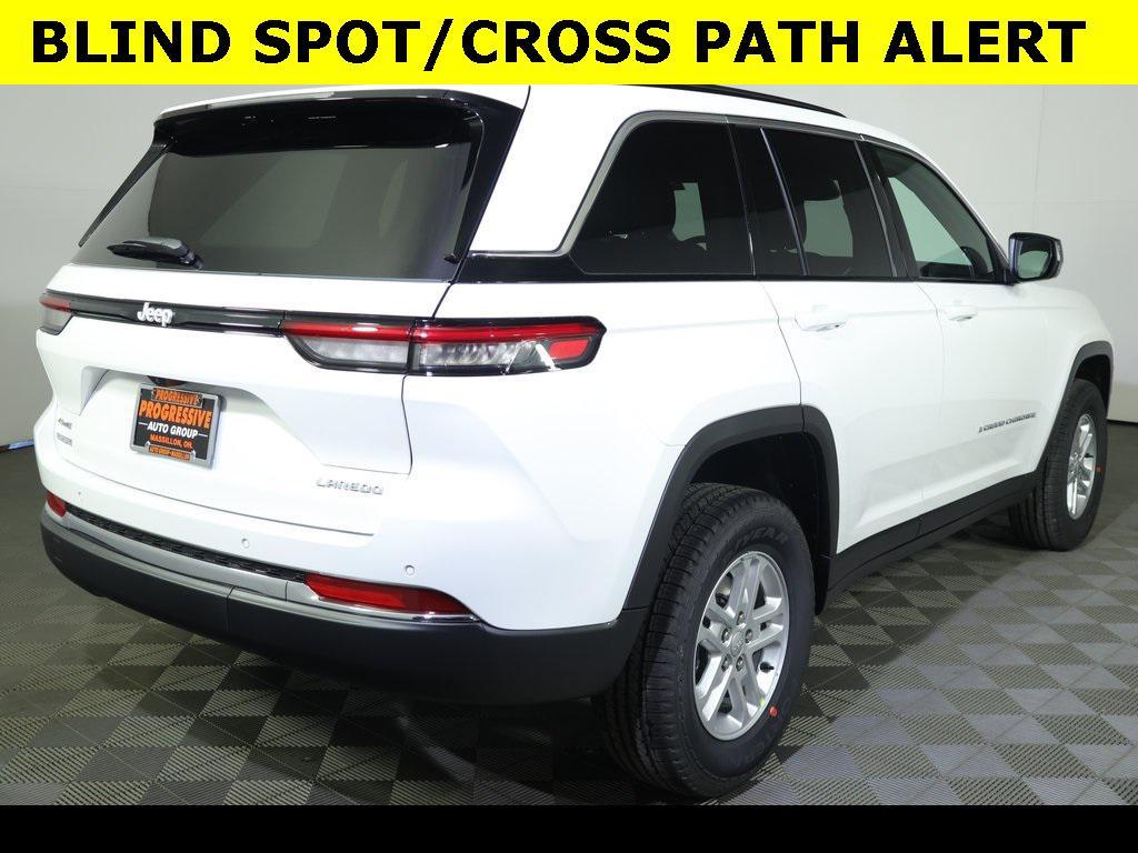 new 2025 Jeep Grand Cherokee car, priced at $30,999