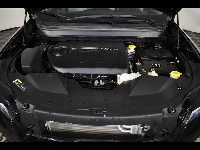 used 2021 Jeep Cherokee car, priced at $25,399