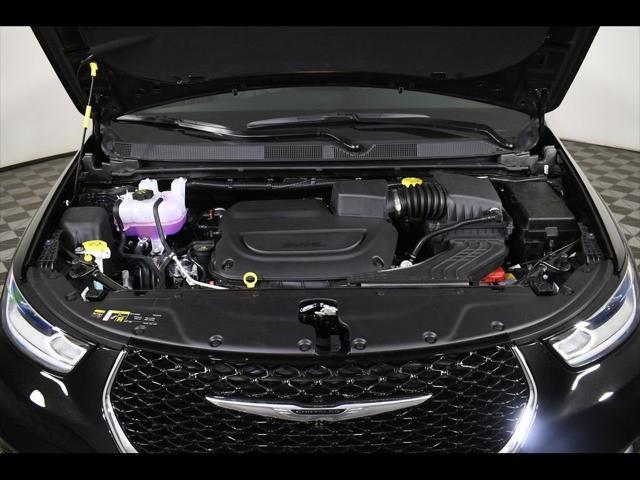 new 2025 Chrysler Pacifica car, priced at $40,145