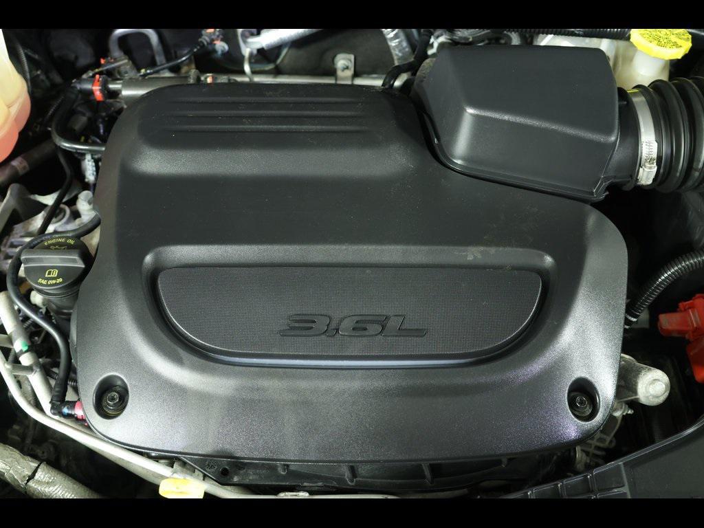 used 2022 Chrysler Pacifica car, priced at $33,189
