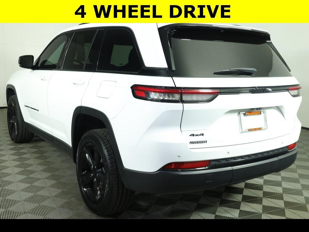used 2023 Jeep Grand Cherokee car, priced at $31,405