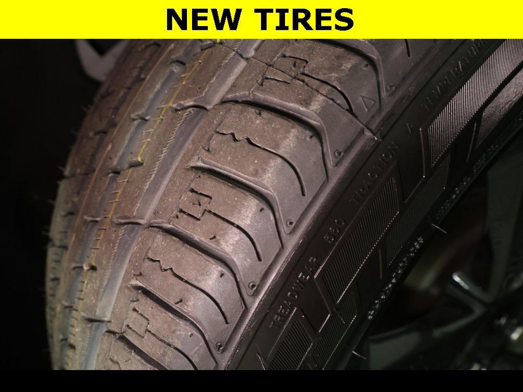 used 2023 Jeep Grand Cherokee car, priced at $31,405