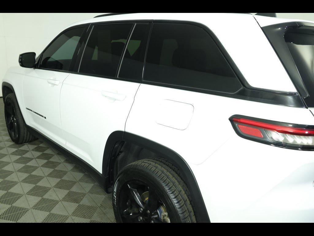 used 2023 Jeep Grand Cherokee car, priced at $31,405