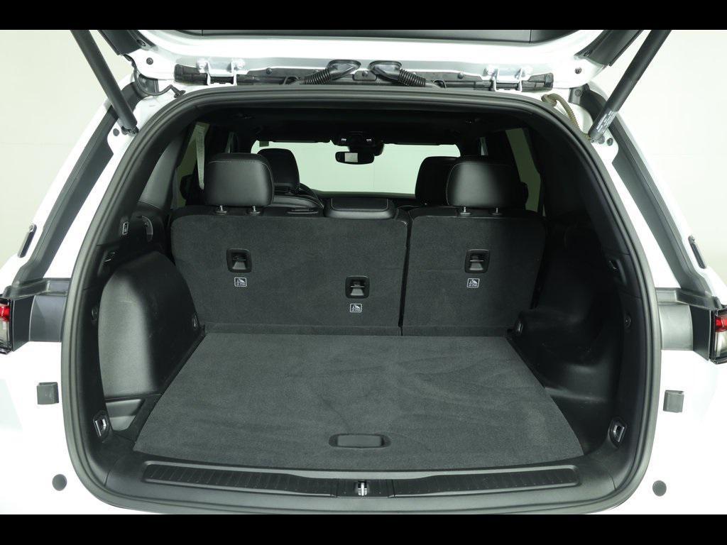 used 2023 Jeep Grand Cherokee car, priced at $31,405