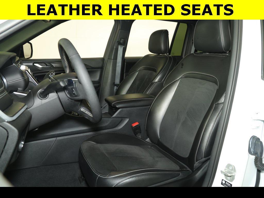 used 2023 Jeep Grand Cherokee car, priced at $31,405