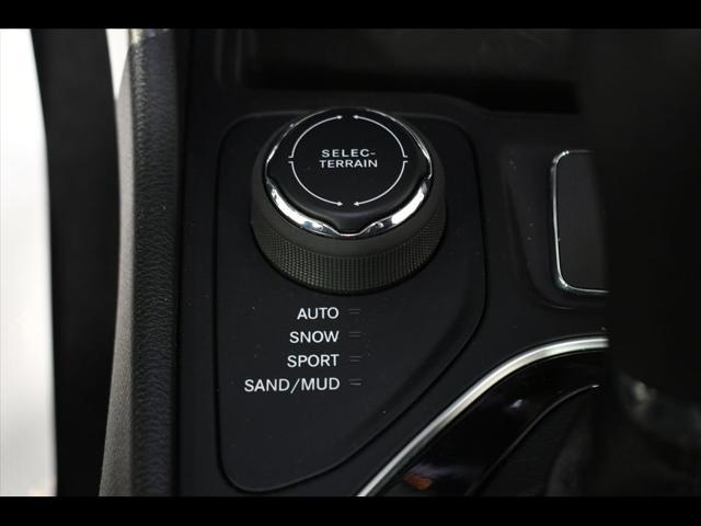 used 2021 Jeep Cherokee car, priced at $25,999