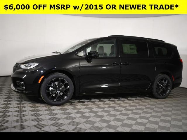 new 2025 Chrysler Pacifica car, priced at $49,575