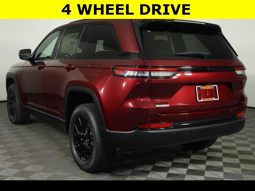 new 2025 Jeep Grand Cherokee car, priced at $40,733