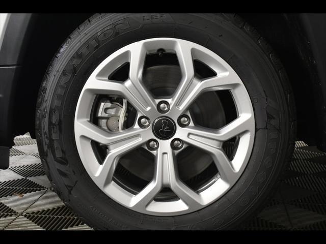 new 2025 Jeep Compass car, priced at $28,895