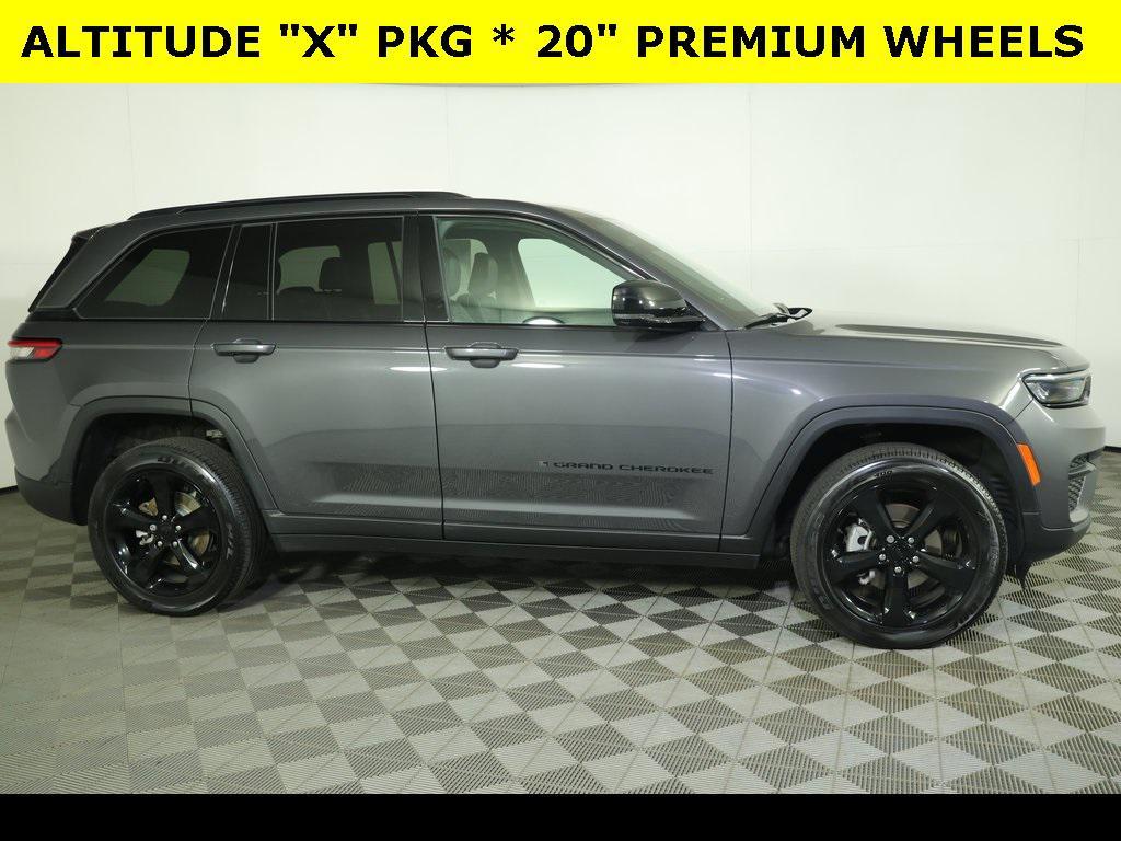 used 2023 Jeep Grand Cherokee car, priced at $32,285